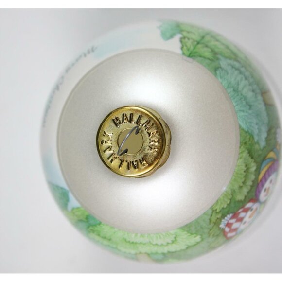 Hallmark KS 2001 Winter Friends Wildlife & Snowmen Glass Ball Christmas Ornament - Picture 7 of 8